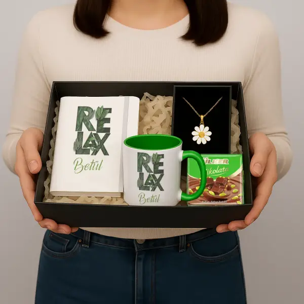 Kişiye Özel Relax Hediye Kutusu Kupa, Defter, Kolye ve Çikolata Seti
