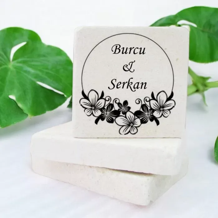 Kişiye Özel Düğün ve Nişan Siyah Beyaz Çiçek Tasarımlı Taş Magnet 15 Adet