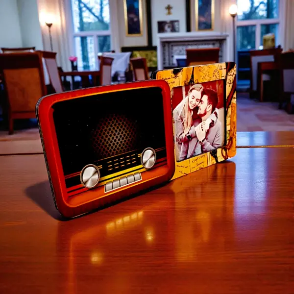 3D Çerçeve Nostaljik Radyo Tasarımlı Fotoğraf Çerçevesi