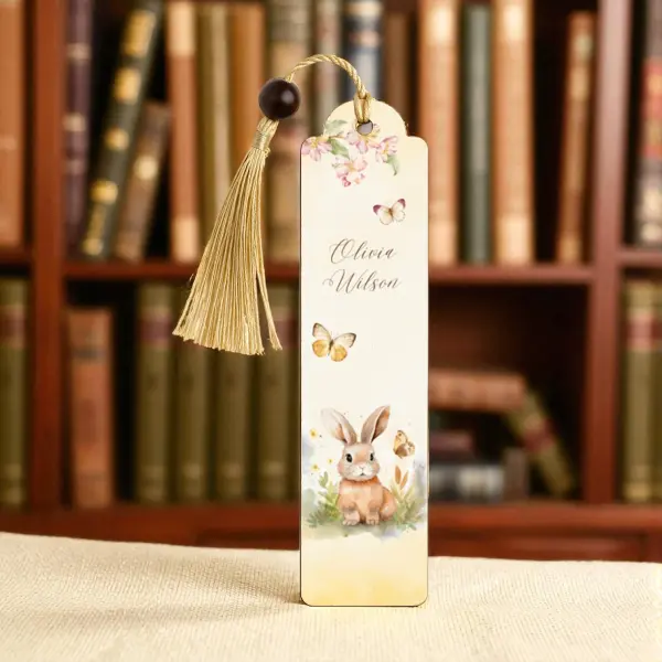 Kişiye Özel Tavşan ve Çiçek Desenli Kitap Ayracı