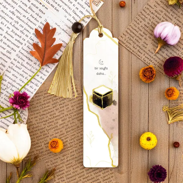 Kabe Temalı Kitap Ayracı - Bir Sayfa Daha