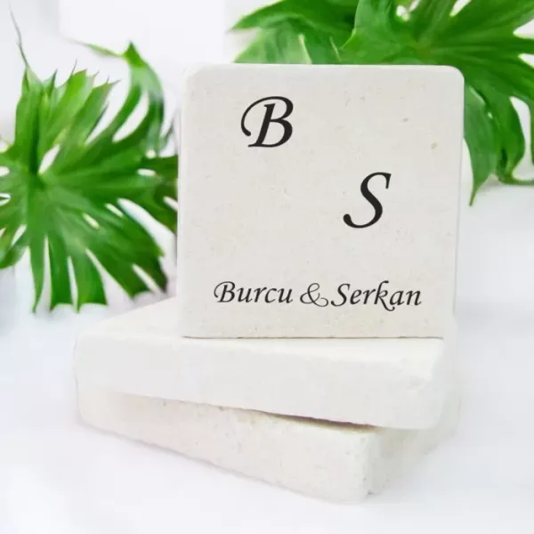 Kişiye Özel Düğün ve Nişan Hatırası İsim Tasarımlı Taş Magnet 15 Adet