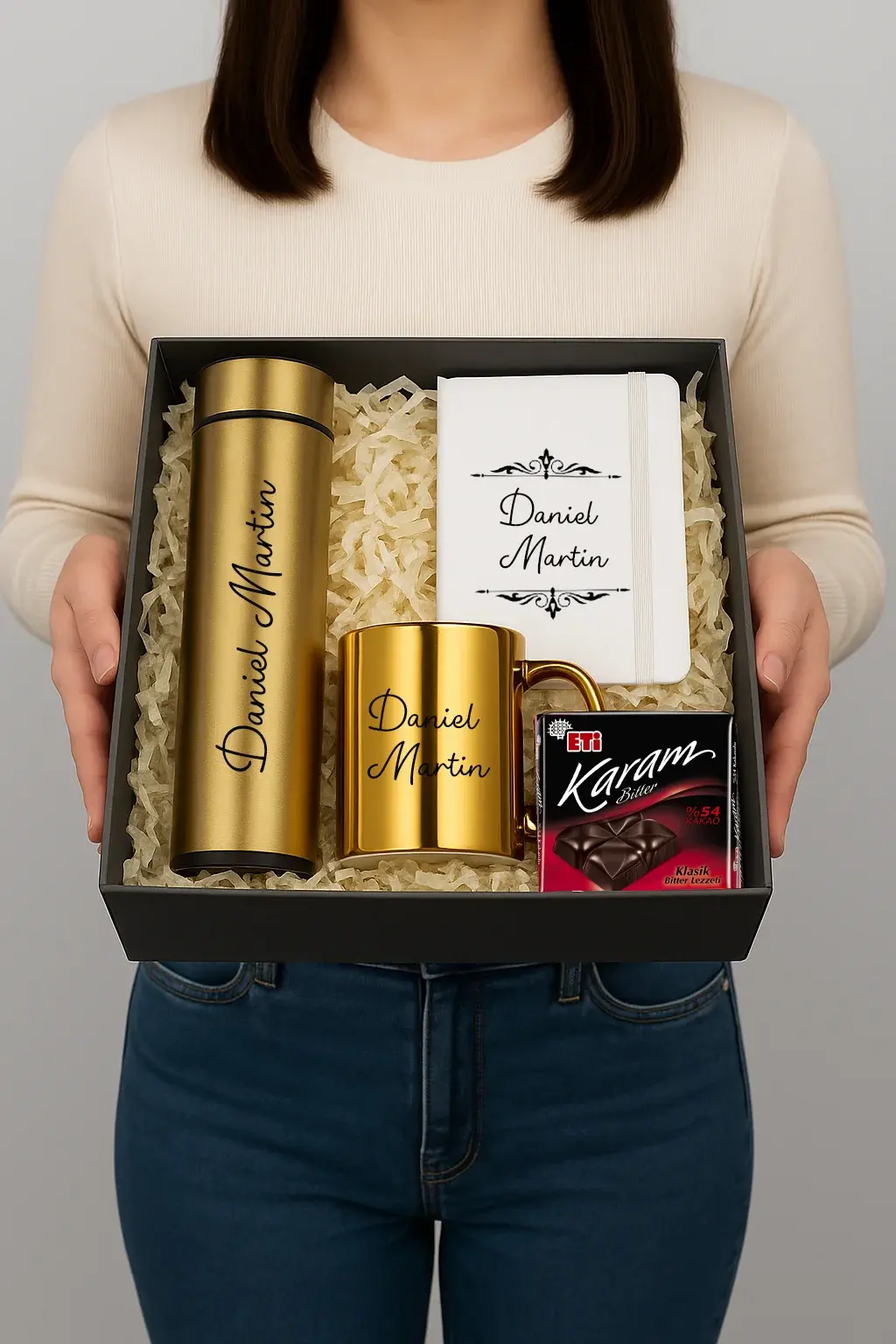 Kişiye Özel Premium Hediye Kutusu Gold Termos, Kupa, Defter ve Çikolata Seti