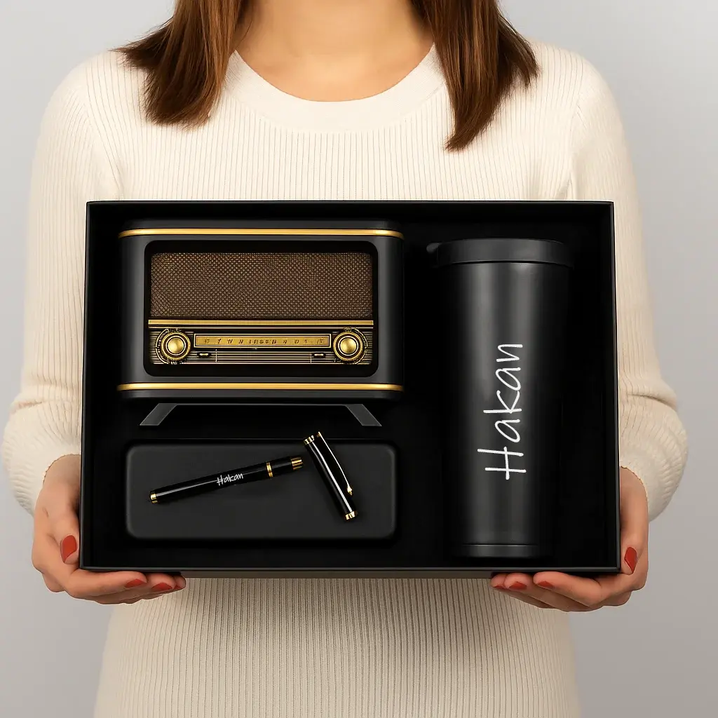 Kişiye Özel Erkek Hediye Kutusu Termos, Kalem ve Nostaljik Radyo Seti