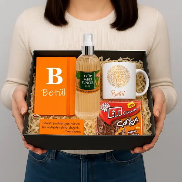 Kişiye Özel Turuncu Hediye Kutusu Defter, Kupa, Kolonya ve Eti Çikolata Seti