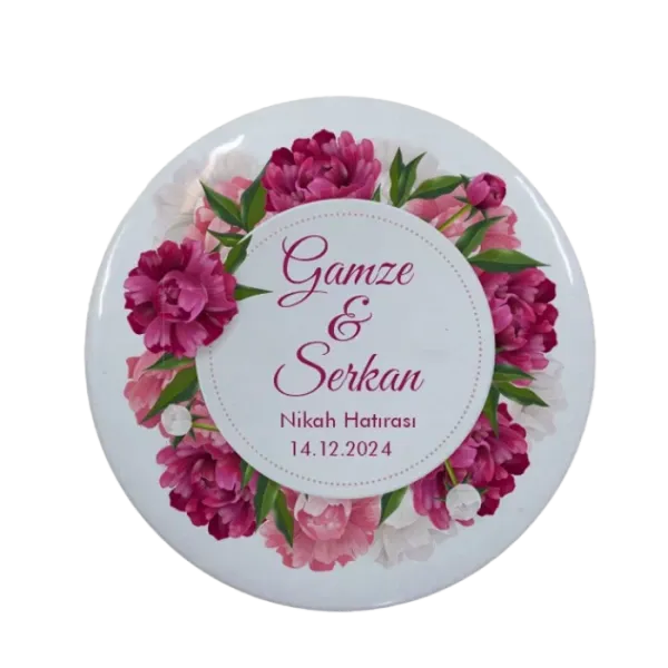Kişiye Özel Nikah ve Düğün Hatırası Pembe Tasarımlı Buton Açacak Magnet 58 mm
