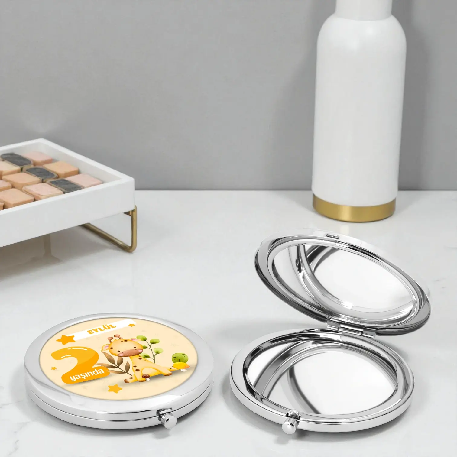 Zürafa Temalı 2 Yaş Doğum Günü Metal Cep Aynası