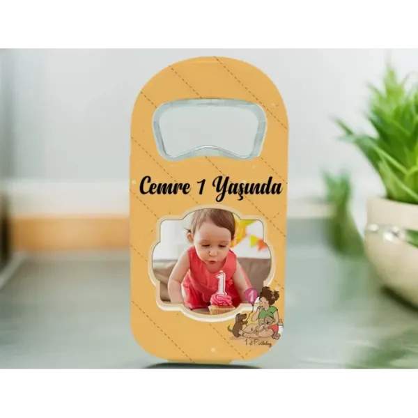 1 Yaş Kız Bebek Fotoğraflı Tasarımlı Açacak Magnet 15 Adet