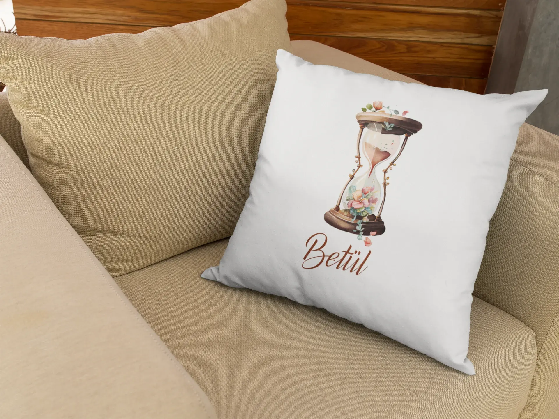 Kişiye Özel Kum Saati ve Çiçek Tasarımlı Yastık – 40x40 cm Elyaf Dolgulu
