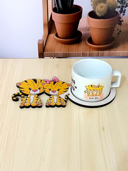 Sevimli Kaplanlar Tasarımlı Ahşap Sunum Tabağı Kupa Set