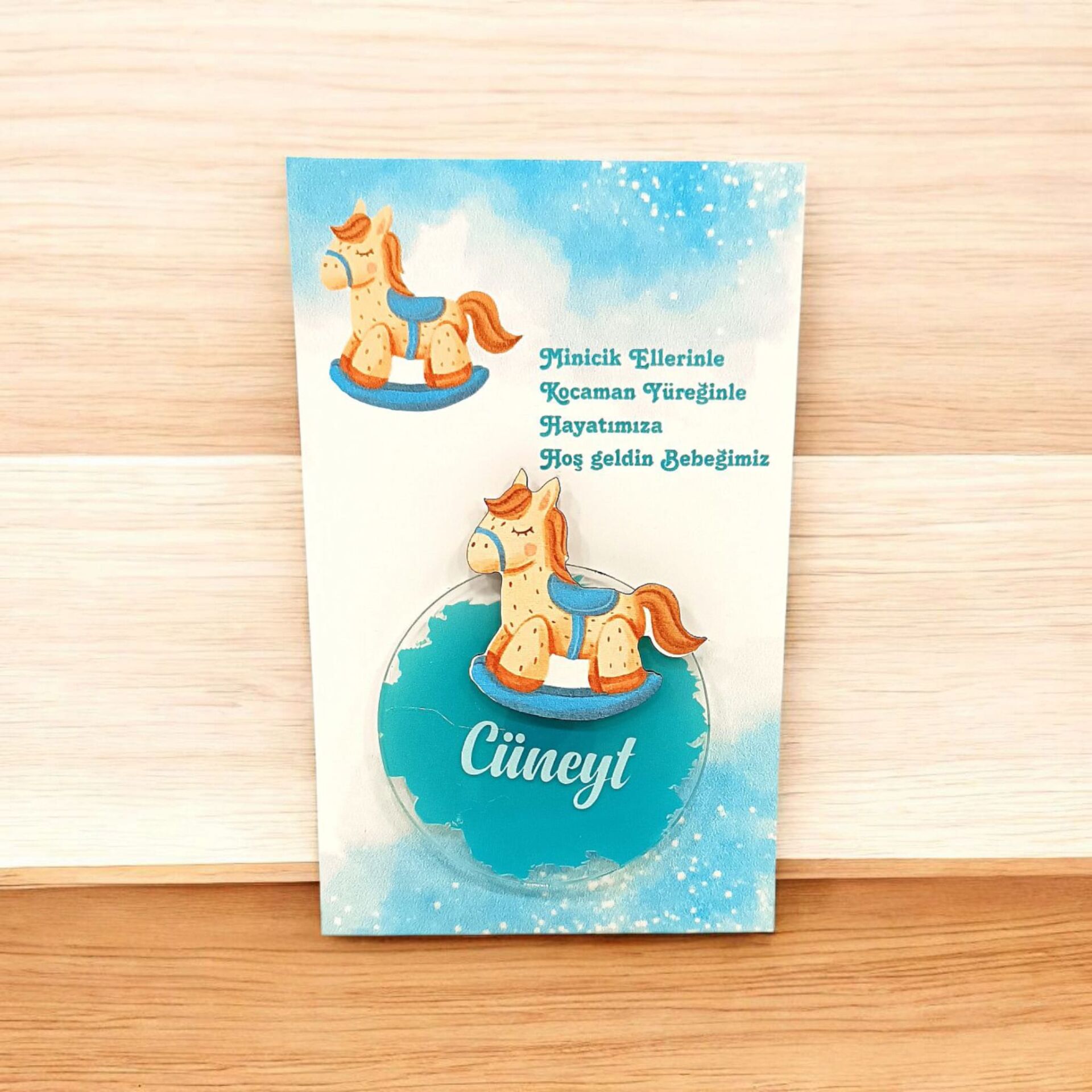 Sallanan At Figürlü Pleksi Magnet Kartlı | Şık ve Eğlenceli Hediyelik