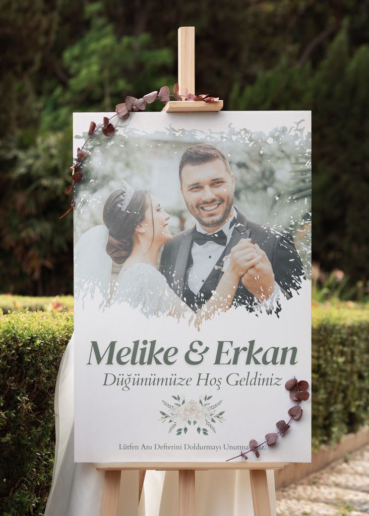 Karşılama Panosu Kişiye Özel Resimli Modeli Ahşap
